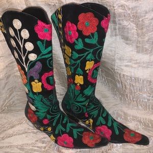 Edoche Embroidered size 39 Cowgirl Boots